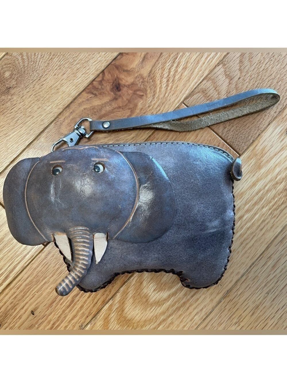 Leather Elephant Change Small Zippered Purse Crazy Creepy One Of A Kind
